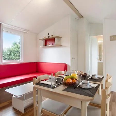 T2 I I I - 15 Min Nazare Alpesi faház Pataias